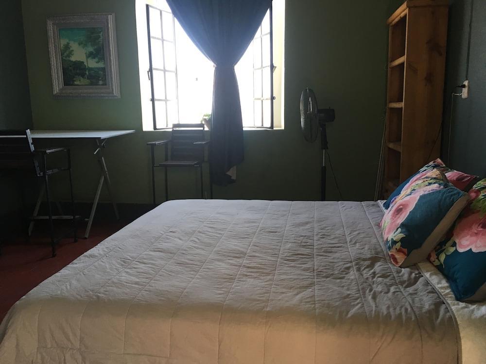 Casa Atenas (Adults Only) غوادالاجارا المظهر الخارجي الصورة